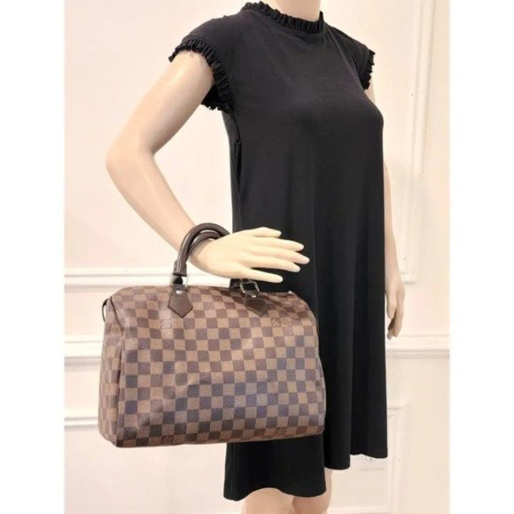 Louis Vuitton Speedy 30 Damier Ebene Canvas Tote in Mint Condition - Picture 7 of 8